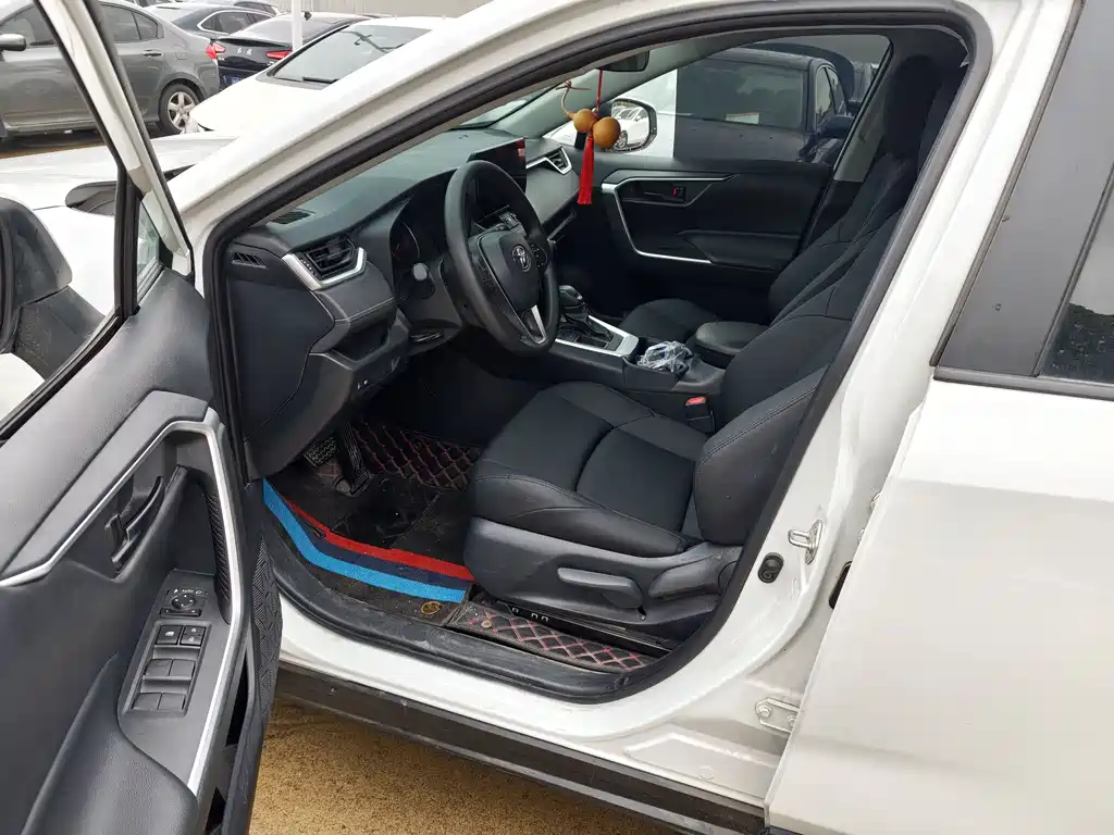 Toyota Wildlander 2024 2.0L CVT Lead