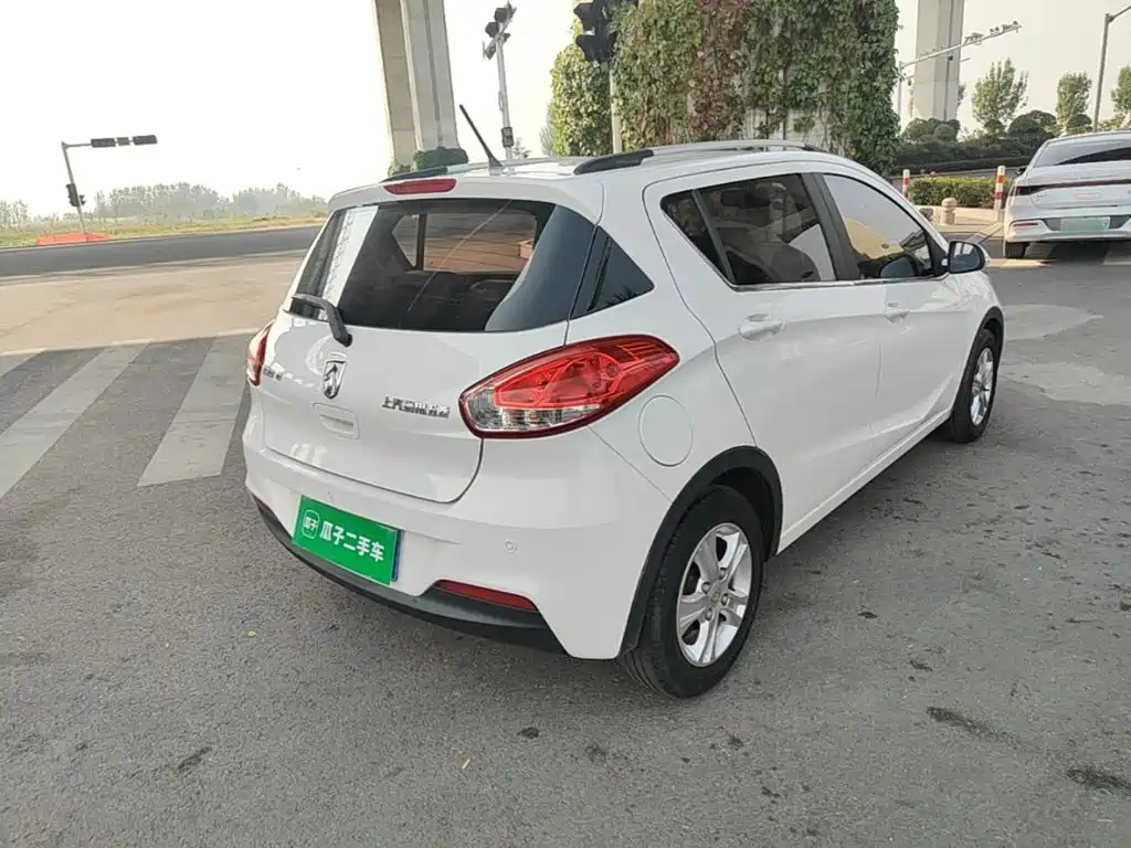 Baojun 310 — миниатюра 7
