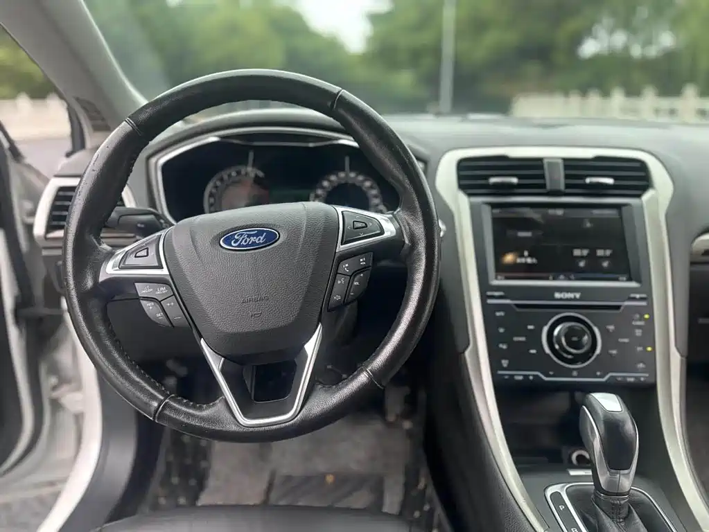 Ford Mondeo — миниатюра 14