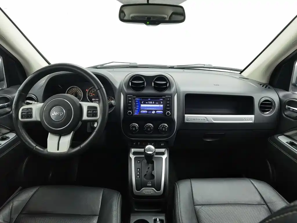 Jeep Compass (Import) — миниатюра 5