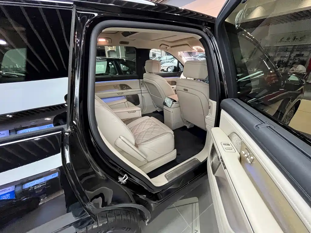 NIO ES8 2026 мест Executive Luxury