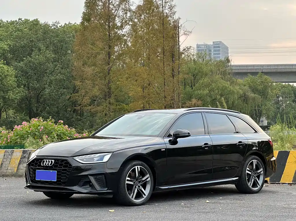 Audi A4 (Import)