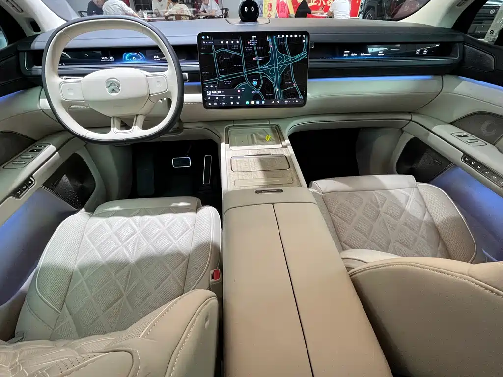 NIO ES8 2026 мест Executive Luxury