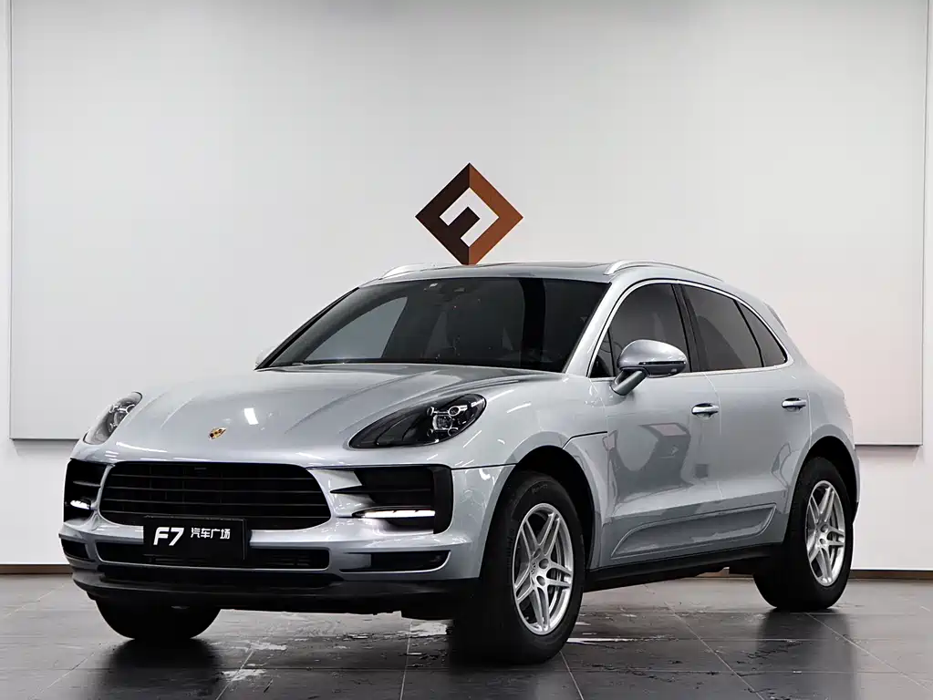 Porsche Macan 2021