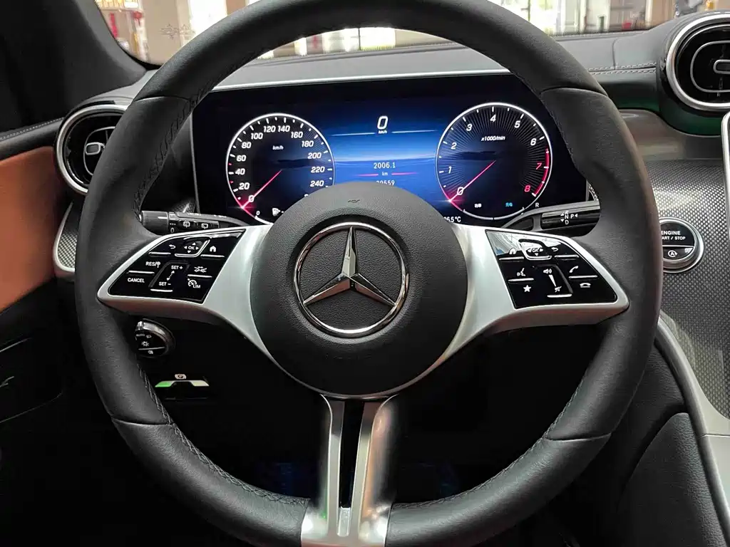Mercedes-Benz GLC — миниатюра 8