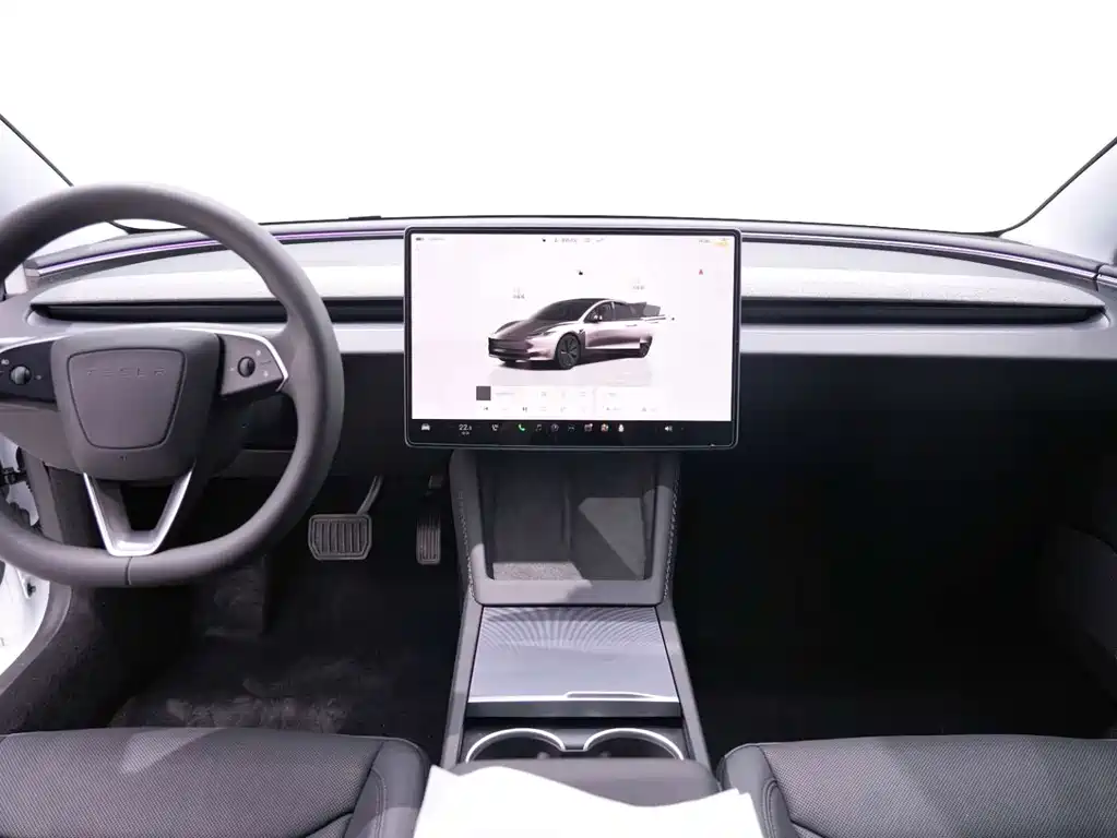 Tesla Model 3 — миниатюра 21
