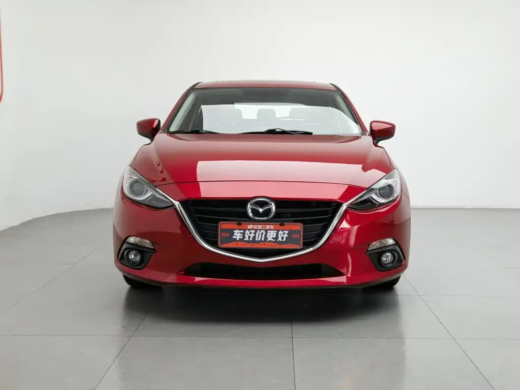 Mazda Mazda3 3 2014 1.5L AT Luxury
