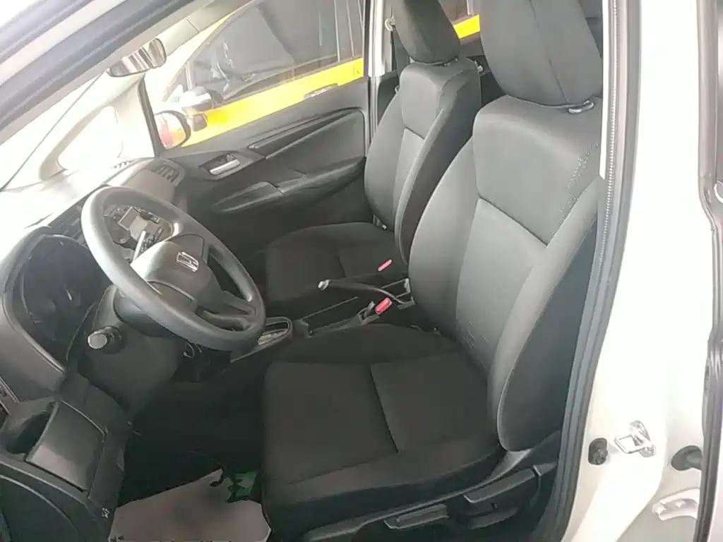 Honda Fit — миниатюра 15