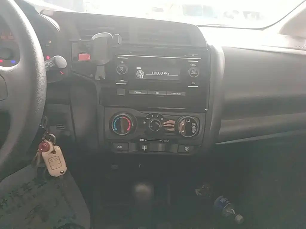 Honda Fit — миниатюра 13