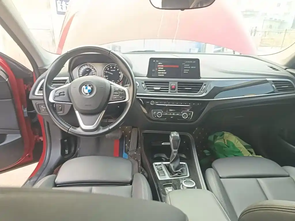 BMW 1 Series — миниатюра 10