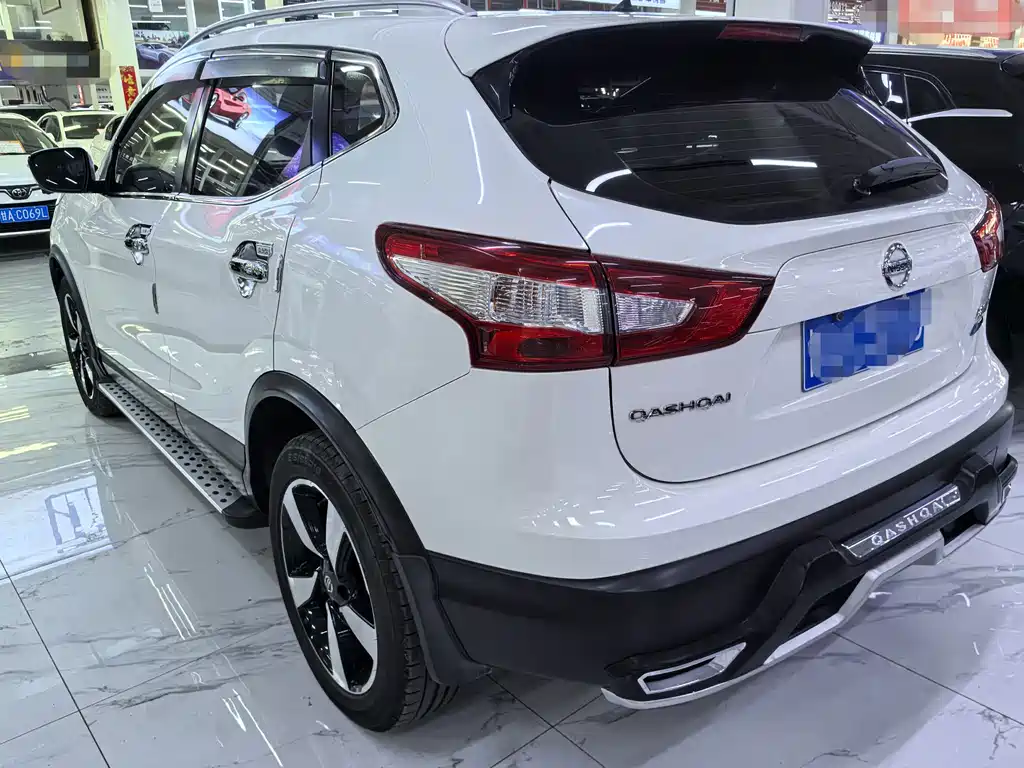 Nissan Qashqai — миниатюра 4