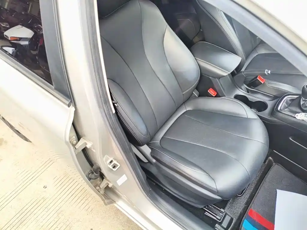 Roewe i5 — миниатюра 25
