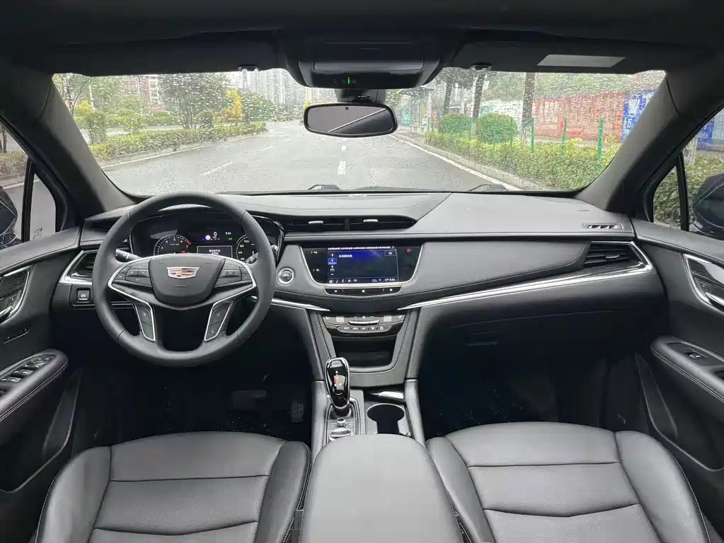 Cadillac XT5 — миниатюра 5