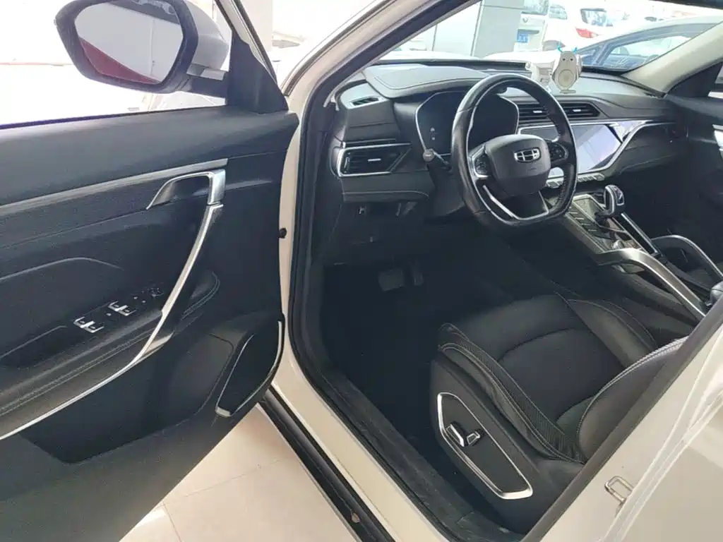 Geely Boyue — миниатюра 16