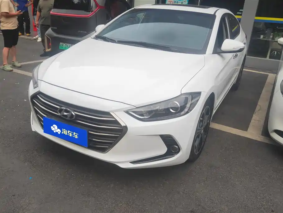 Hyundai Elantra 2018