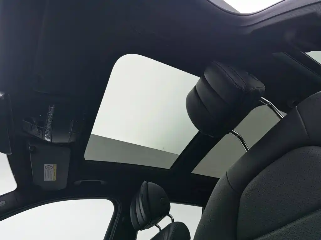 Mercedes-Benz GLC — миниатюра 14