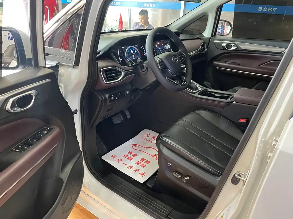 GAC Motor Trumpchi M6 — миниатюра 4