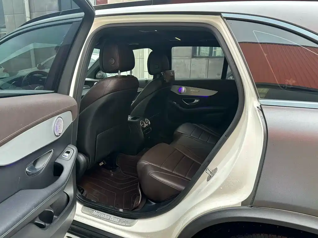 Mercedes-Benz GLC 2021 GLC 260 L 4MATIC