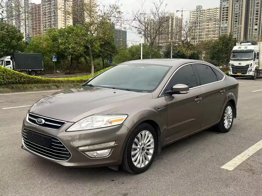 Ford Mondeo Zhisheng 2013