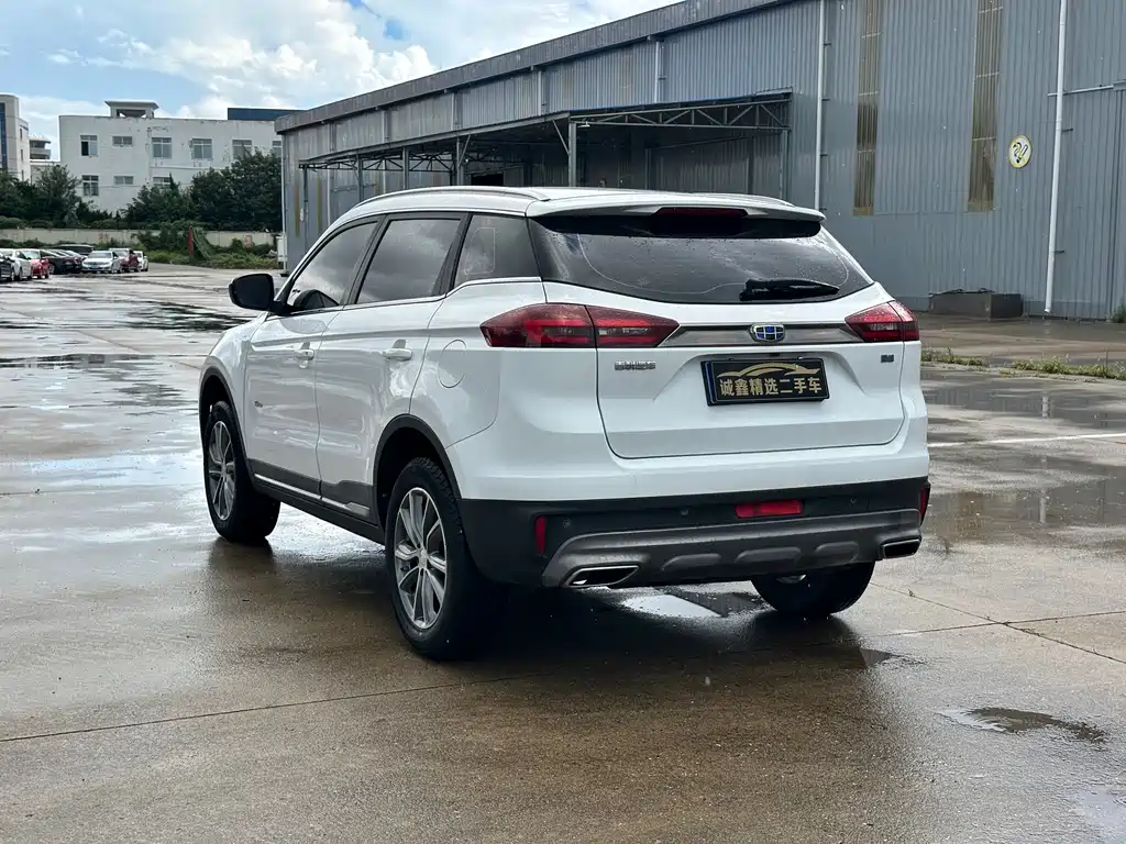 Geely Boyue — миниатюра 11
