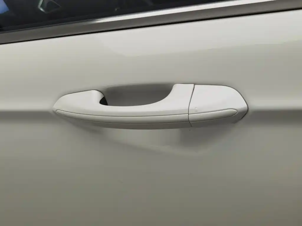 Ford Mondeo — миниатюра 18
