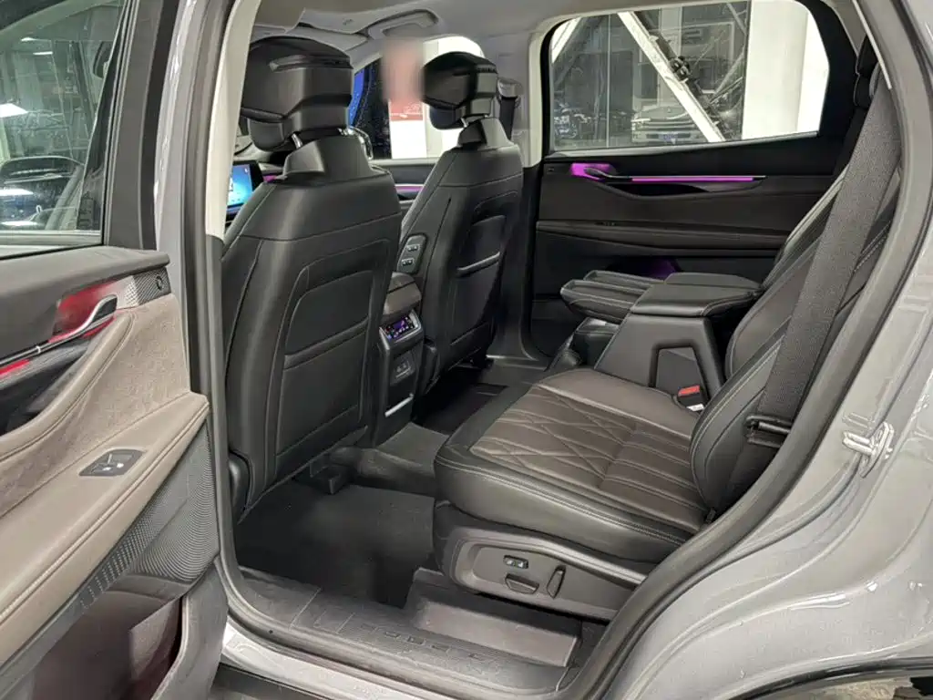 Ford Edge — миниатюра 19