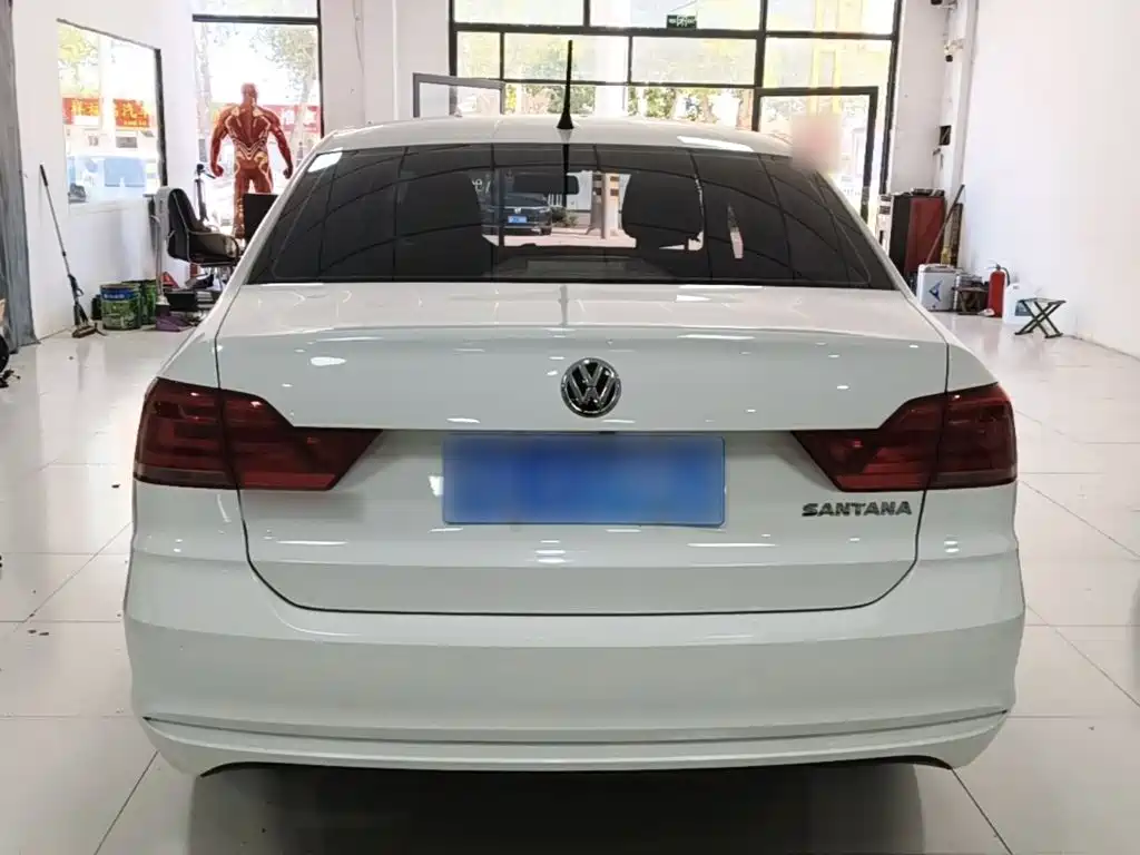 Volkswagen Santana — миниатюра 6