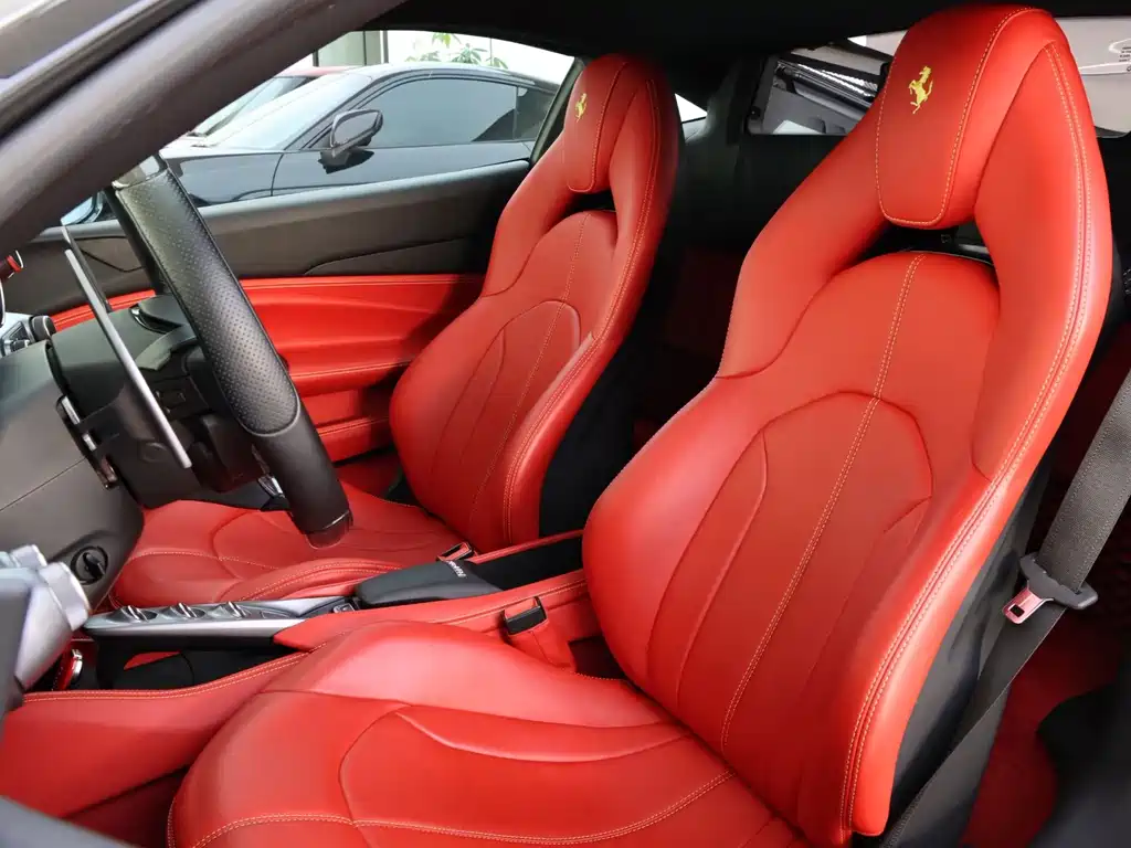 Ferrari F8 — миниатюра 12