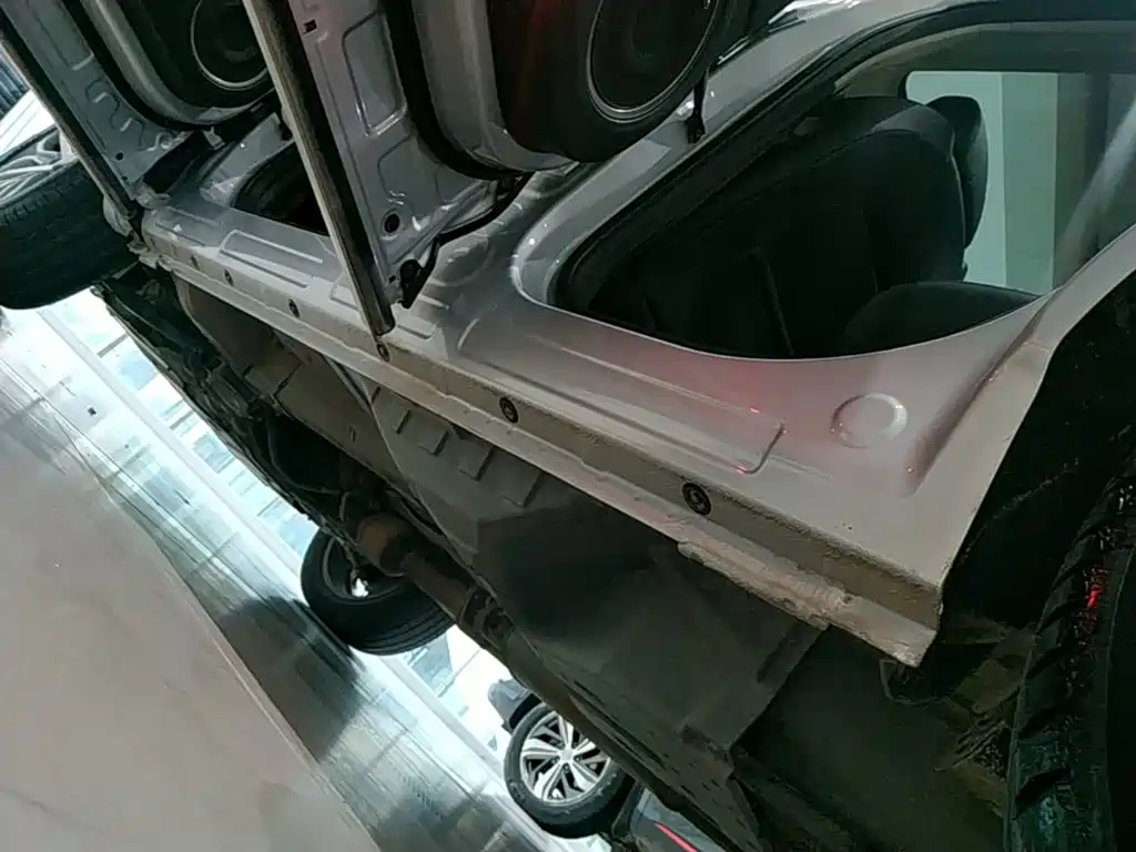 Wey Wey VV5 — миниатюра 22