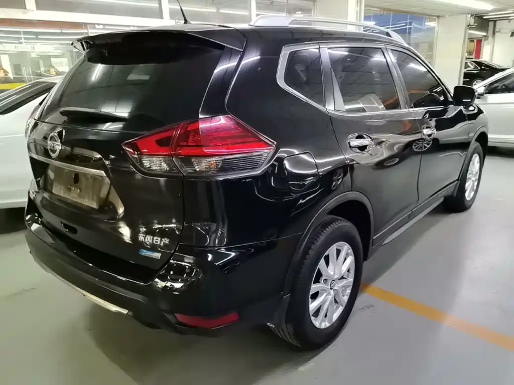 Nissan X-Trail — миниатюра 7