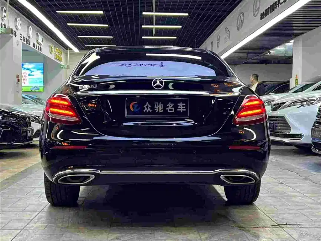 MERCEDES-BENZ E CLASS