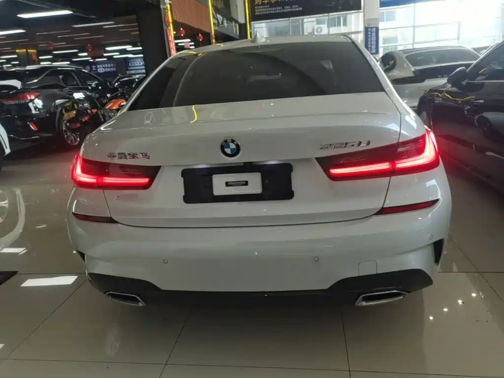 BMW 3 Series — миниатюра 6
