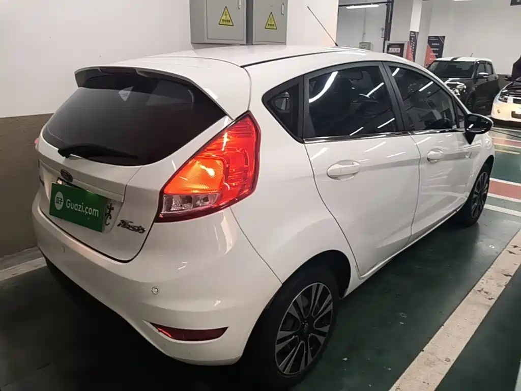 Ford Fiesta — миниатюра 7