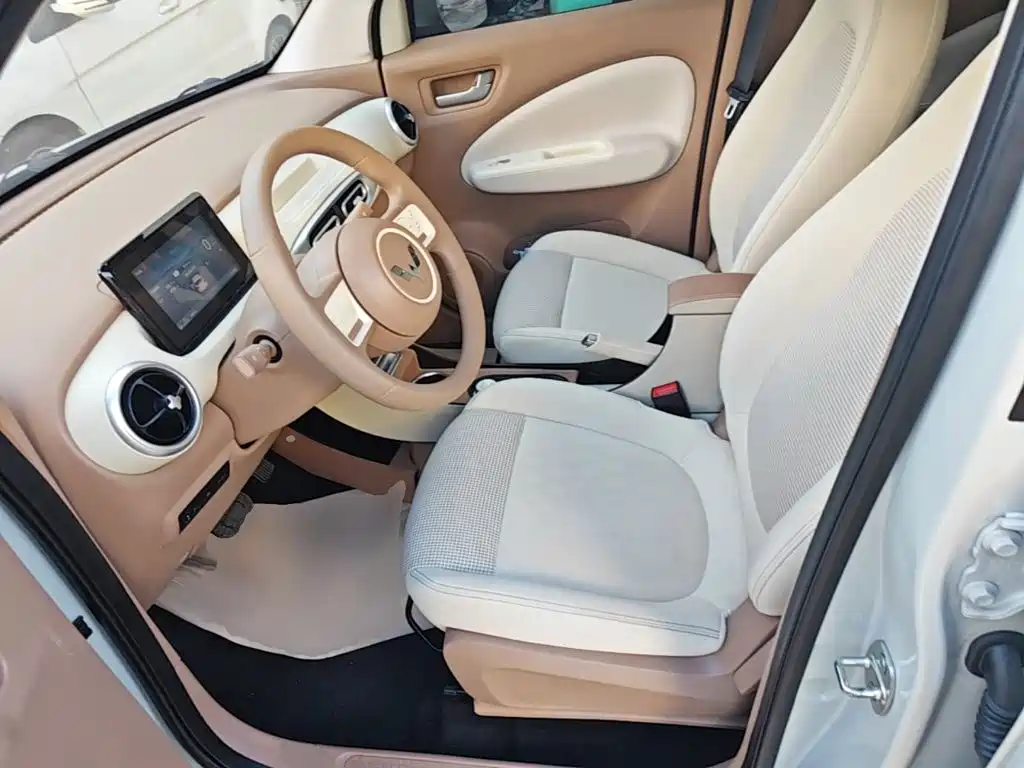 Wuling MINIEV — миниатюра 15