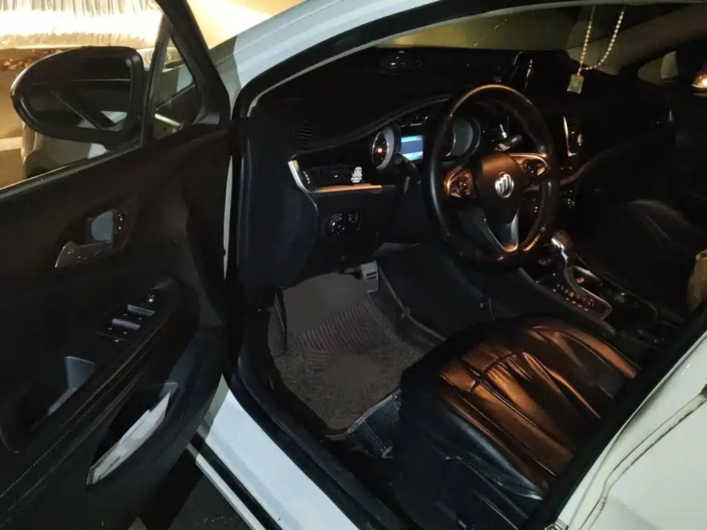 Buick Verano — миниатюра 14