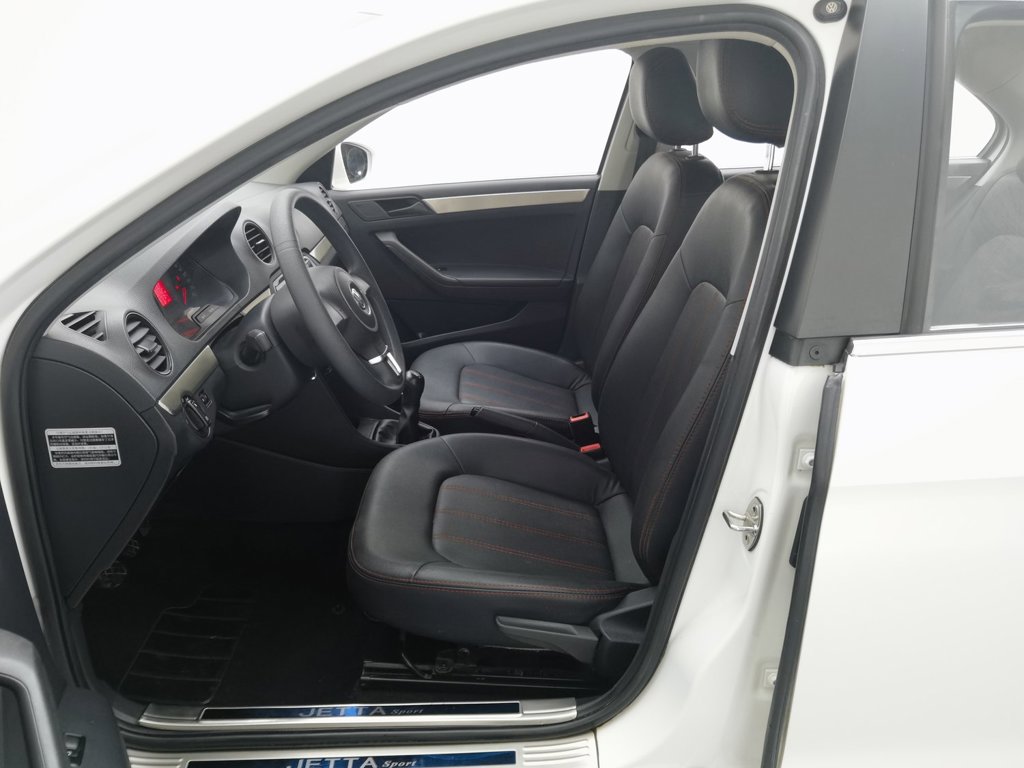 Volkswagen Jetta — миниатюра 10