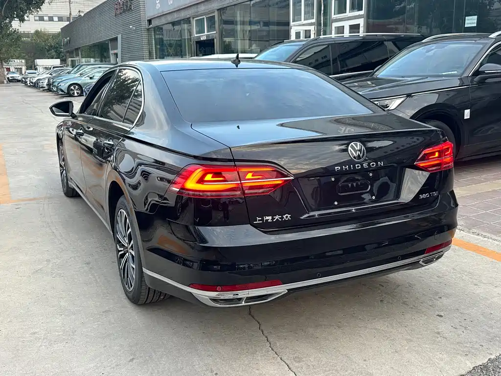 Volkswagen Phideon — миниатюра 4