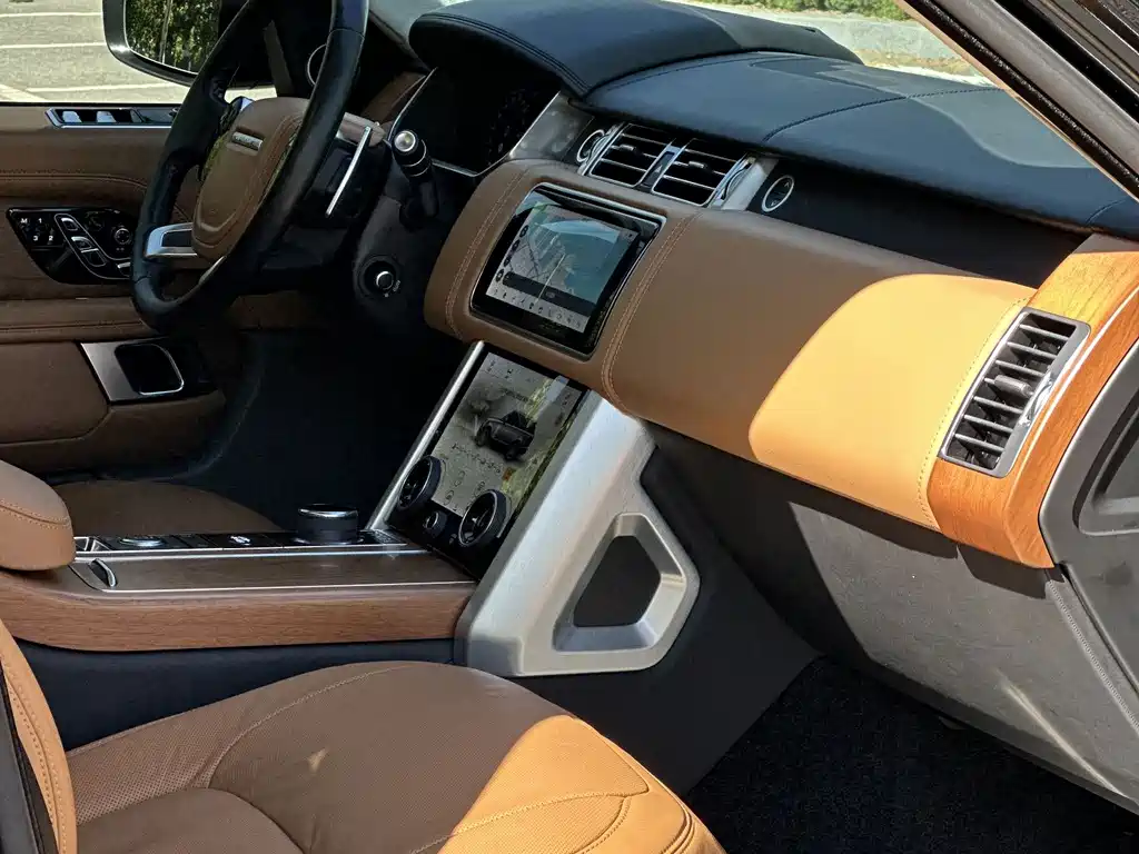 Land Rover Range Rover — миниатюра 11