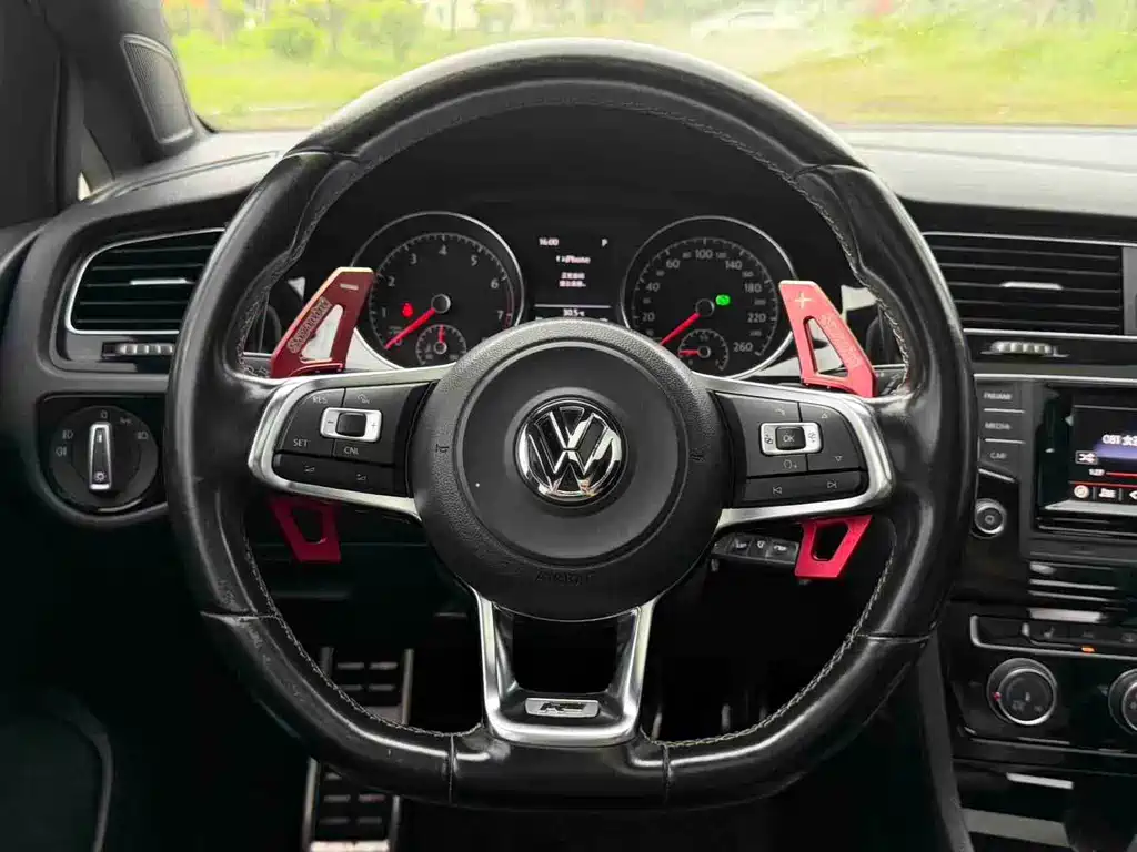 Volkswagen Golf — миниатюра 13