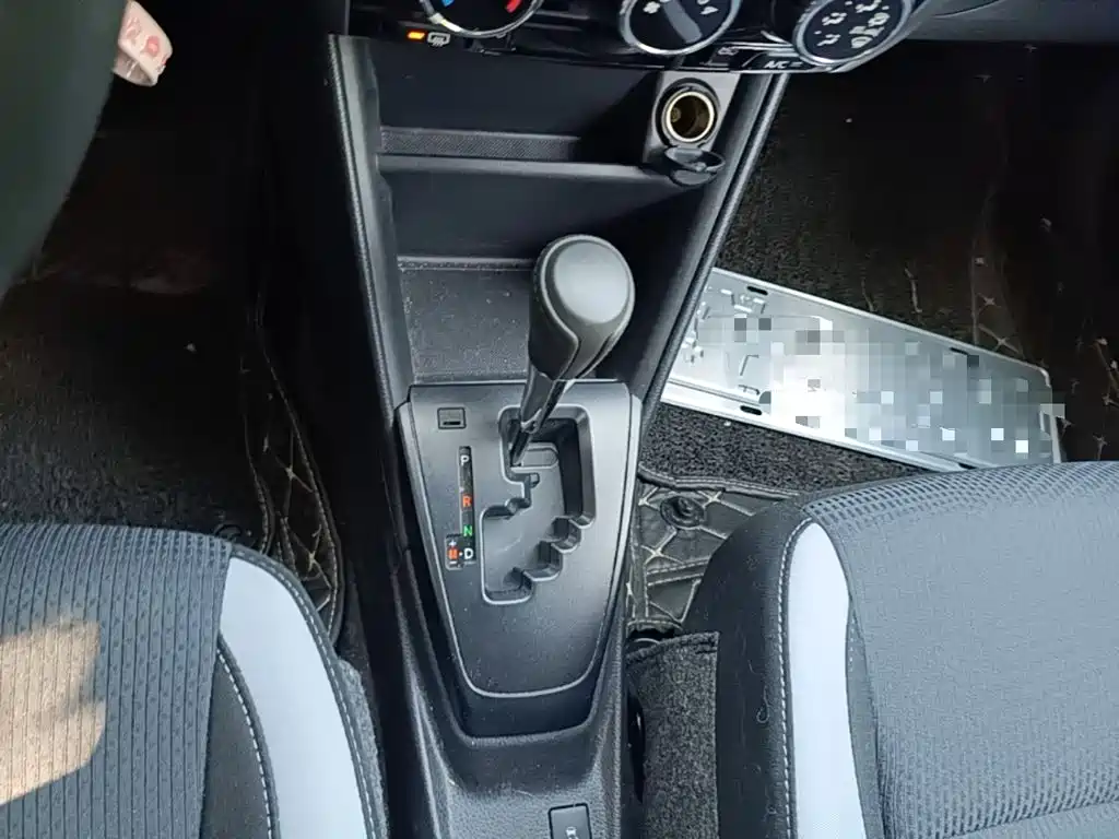 Toyota Yaris L — миниатюра 14