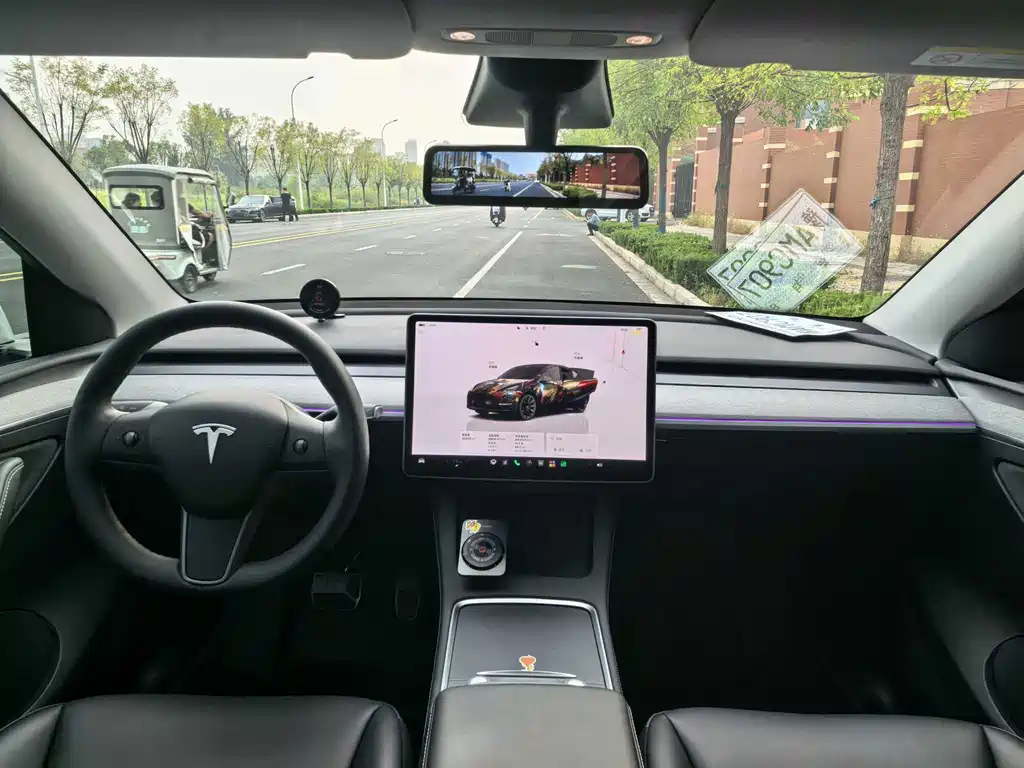 Tesla Model Y — фотографии объявления, Фото 7