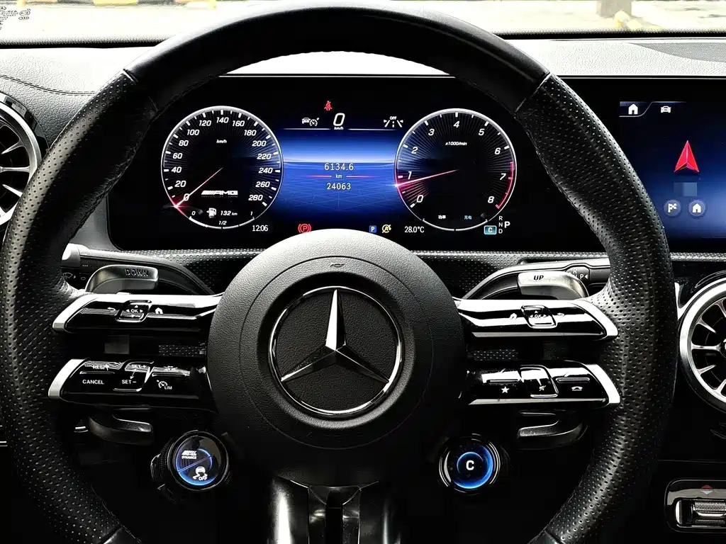 Mercedes-Benz A-Class AMG — миниатюра 9