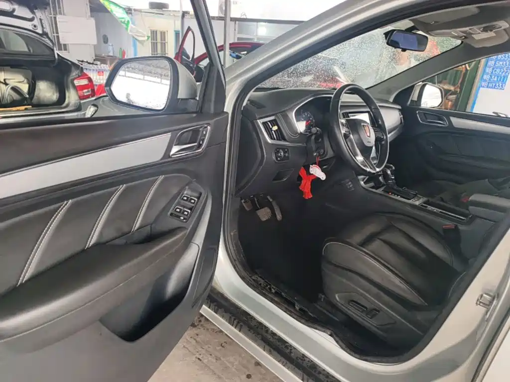 Roewe RX5 — миниатюра 16