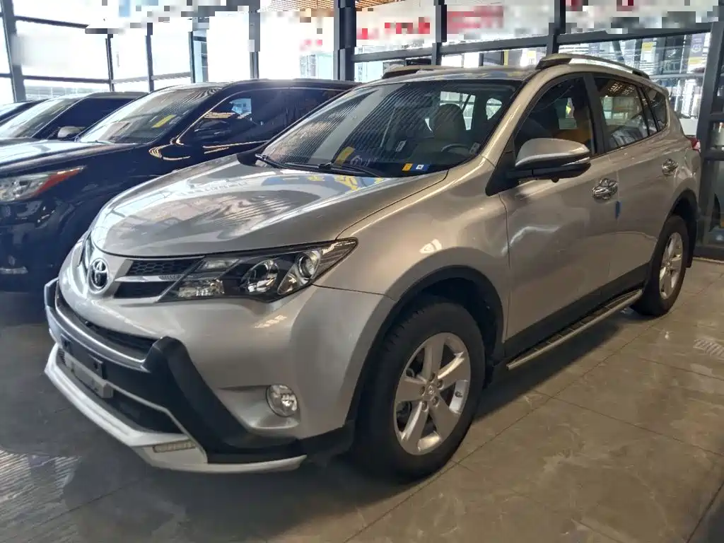 Toyota RAV4 — миниатюра 2