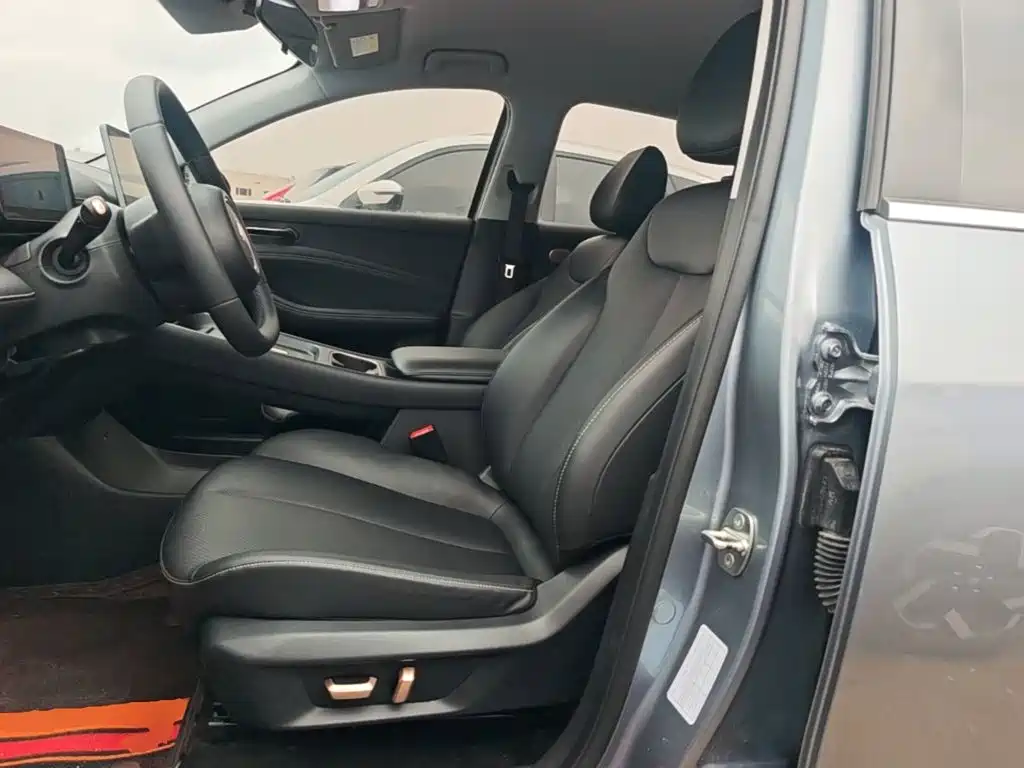 Baojun Yunhai — миниатюра 15