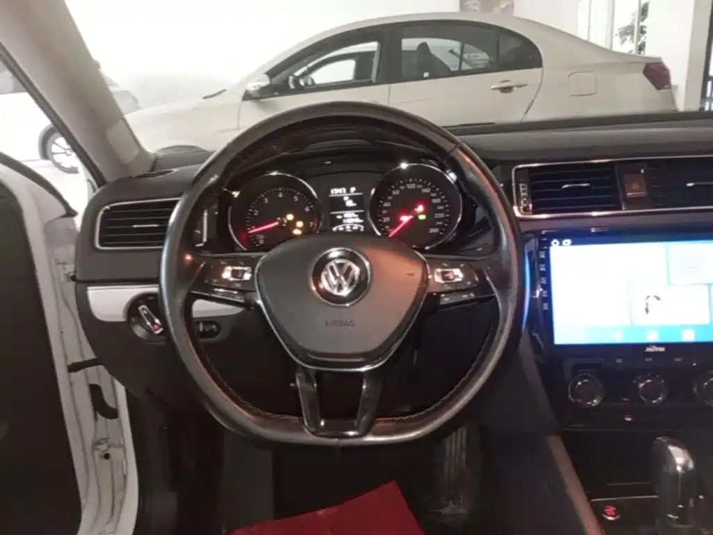 Volkswagen Sagitar — миниатюра 11