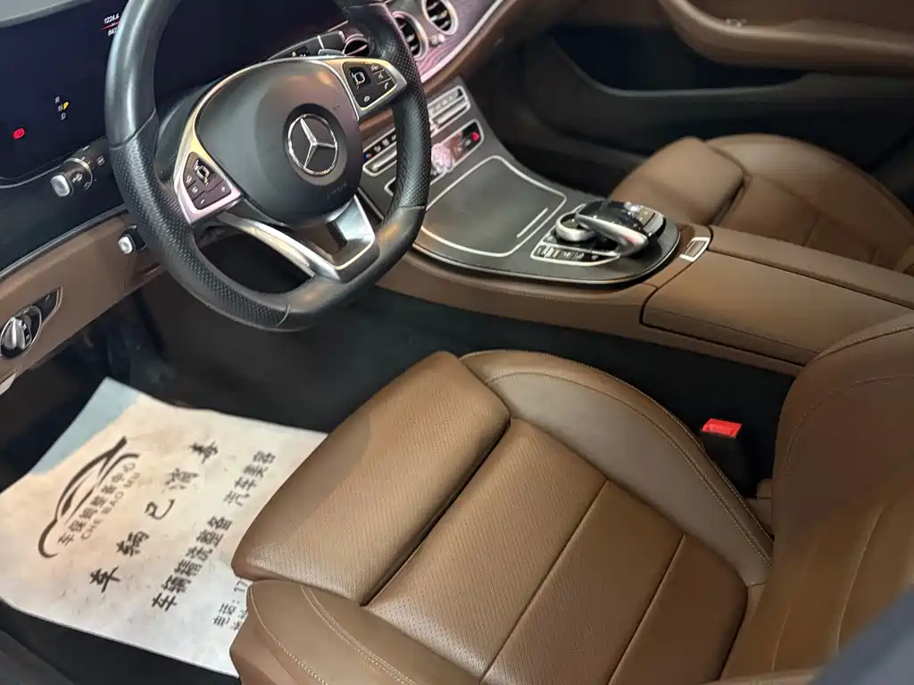 Mercedes-Benz E-Class — миниатюра 4