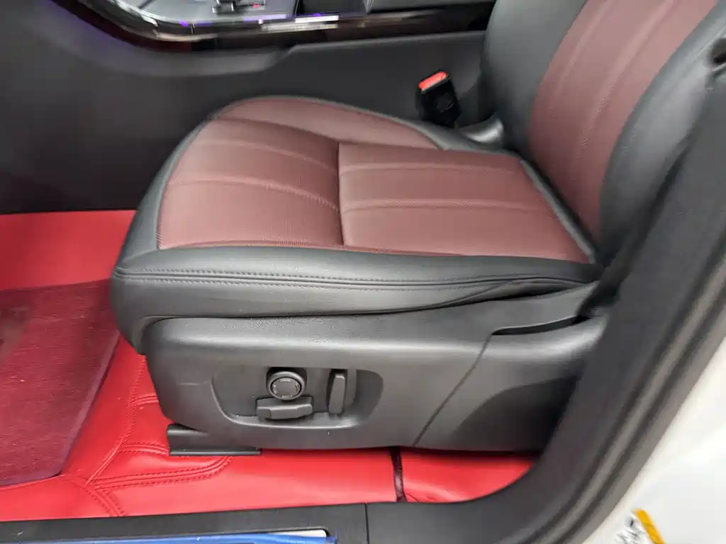 Land Rover Evoque — миниатюра 13