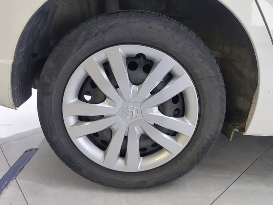 Honda Fit 1.5 л 2021 г. Белый, пробег 34400 км