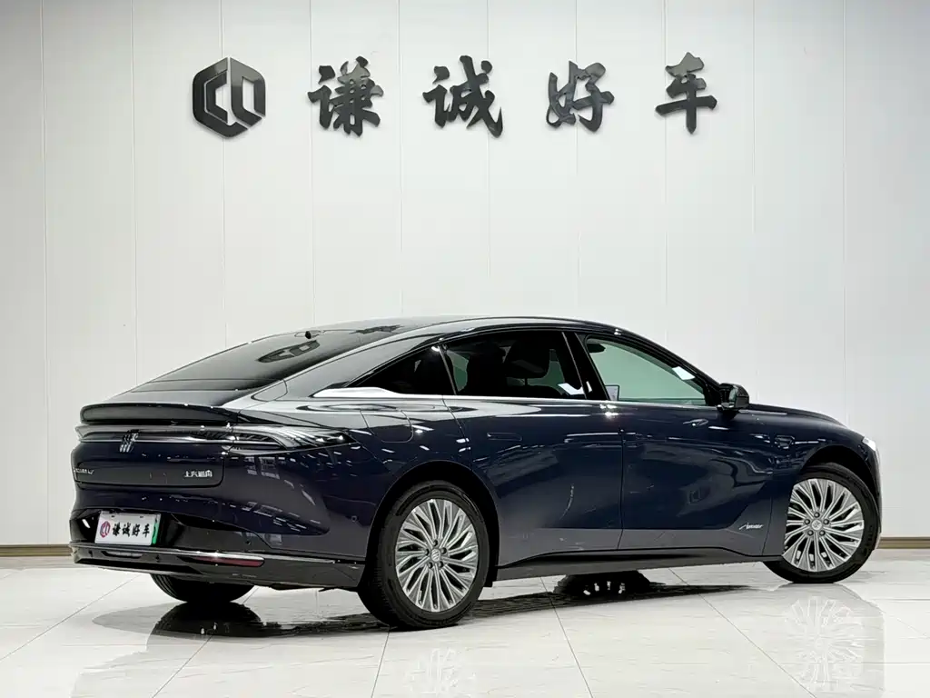 Buick Electra L7 — миниатюра 5